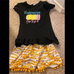 Little girls size 7 kindergarten outfit.